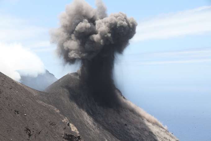 Explosiver Ausbruch des Stromboli