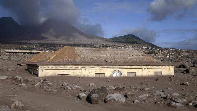 Vulkangefahren Grundlagen verschüttetes Haus Lava