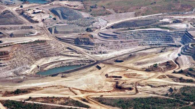 Luftaufnahme Bergbau-Mine