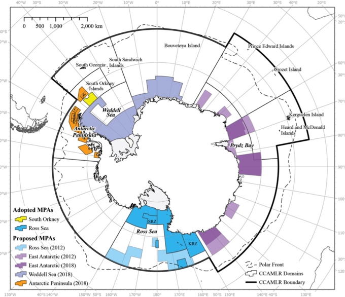 Vorgeschlagene und angenommene Meeresschutzgebiete im Antarktischen Ozean  Karte Antarktis mit farbigen Schutzgebieten